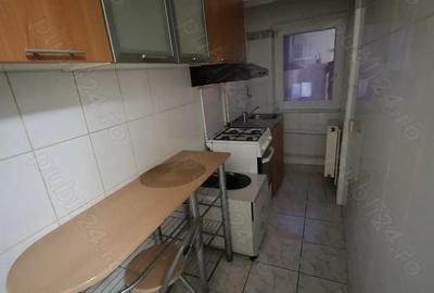 Garsonieră decomandată în Govândari