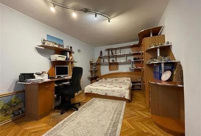 Apartament cu 3 camere decomandat, mobilat în Central - 8