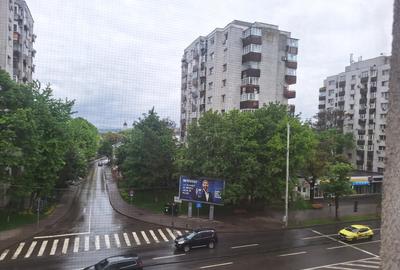 Persoana fizica, inchiriez apartament 3 camere Bdul Independentei, UMF - 7