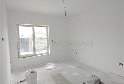 Duplex individual - personalizare interioara - 4 dormitoare - 10