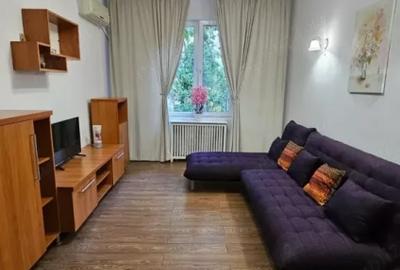 Apartament cu 3 camere semidecomandat, mobilat în Floreasca