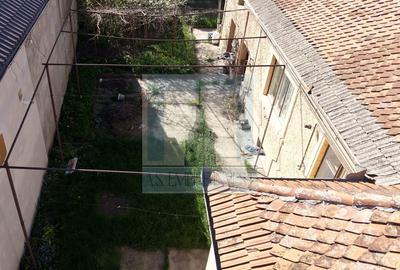 Casă cu 3 camere cu Canalizare în Hălchiu - 1