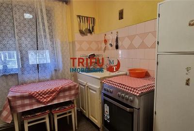 Apartament 3 camere semidecomandat zona Cetate etaj 2 - 7
