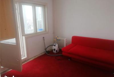 Apartament cu 3 camere decomandat în Lipovei - 2