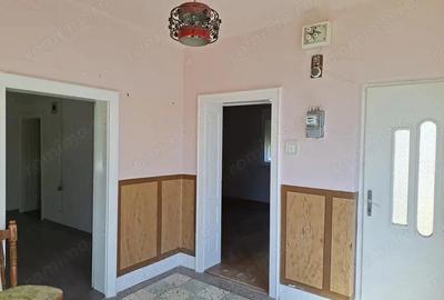 BRASADAS vinde casa 3 cam cu teren 5 ari in 14 Mai. - 11
