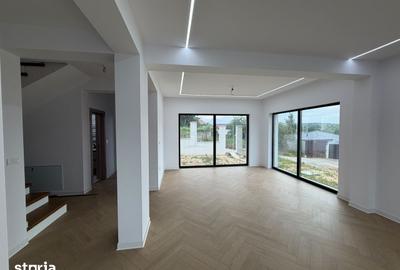 Casă cu 4 camere cu Teren 430 Mp în Bucium - 13