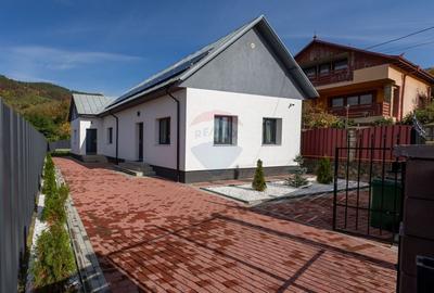 Casa / Vila de vanzare in zona centrala TARGU OCNA - 19