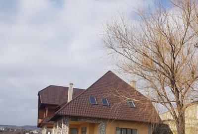 Casă cu 4 camere în Năeni - 2