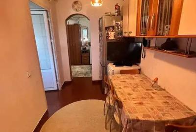 Apartament cu 4 camere decomandat, mobilat în Sărari - 5