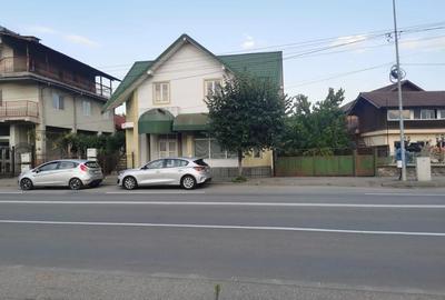 Casă cu 4 camere cu Teren 2200 Mp în Central - 9