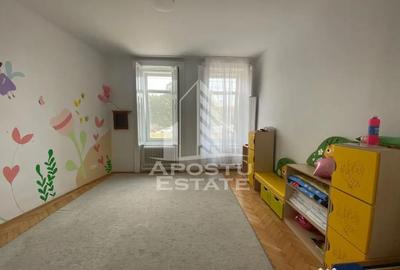 Casă cu 10 camere cu Canalizare în Lunei - 13