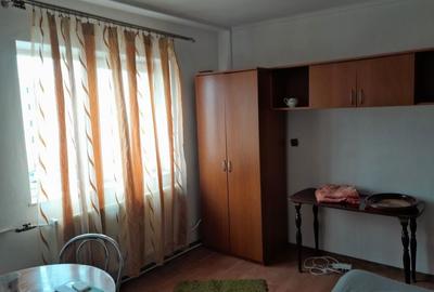 Garsonieră decomandată în 6 Vânători - 2