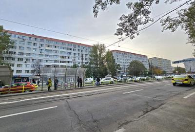 Apartament cu 3 camere decomandat, mobilat în Alexandru cel Bun