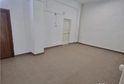 Spațiu comercial, de 100 mp, în Central - 1