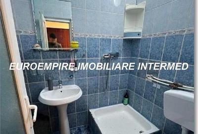 Garsonieră semidecomandată în CET - 1