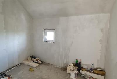 Casă individuală cu 6 camere cu Canalizare în Vladimirescu - 26