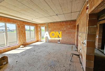 Casa la rosu, 3 camere, terasa, garaj, toate utilitatile, Micesti - 5