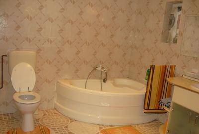 Casă cu 5 camere în Central - 10