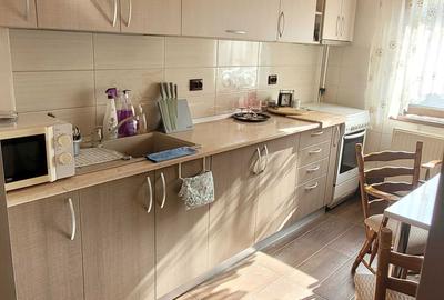 Apartament cu 3 camere decomandat în Central - 2