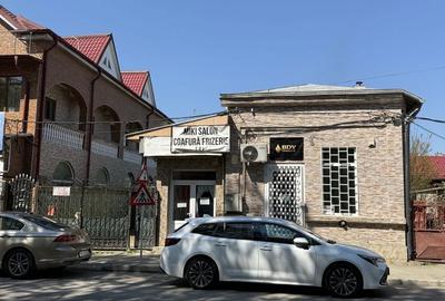 Casă cu 4 camere în Central - 1