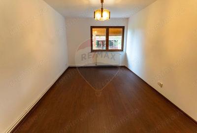 Vila /Pensiune 6 camere in Cristur, jud Hunedoara - 16