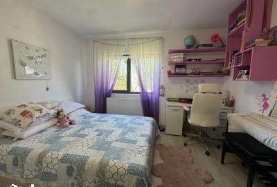 Casă cu Teren 240 Mp în Central - 10