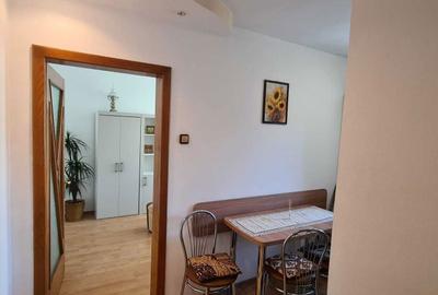 Apartament cu 3 camere decomandat în Astra - 1