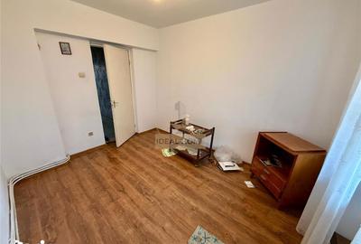 Apartament cu 4 camere decomandat în Gară - 8