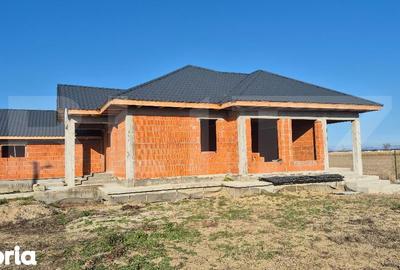 Casă cu 4 camere cu Teren 715 Mp în Odoreu - 13