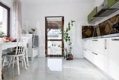 Casă individuală cu 4 camere cu Canalizare în Câmpenești - 3