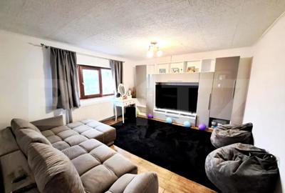 Casă cu 4 camere în Sânpetru