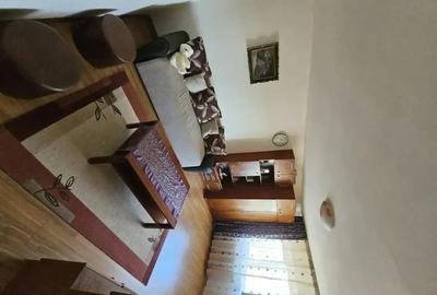 Apartament cu 3 camere decomandat în Central - 1