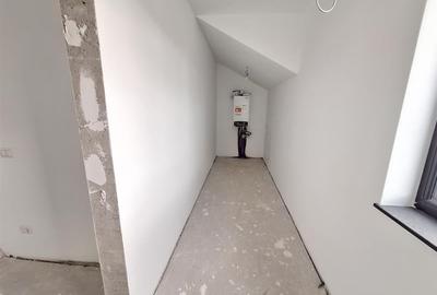 Casa noua P+M ,in Hemeius, aproape de Primarie, 413 mp  teren - 18