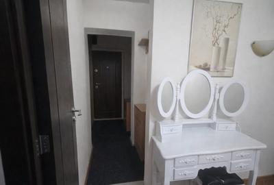 Garsonieră semidecomandată în Costin Georgian