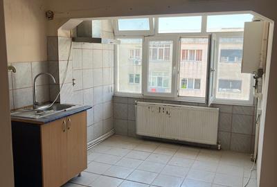 Apartament cu 2 camere în 5 Călărasi - 1
