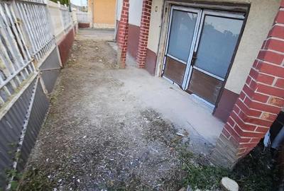 Casă cu 4 camere cu Teren 2281 Mp în Central - 4