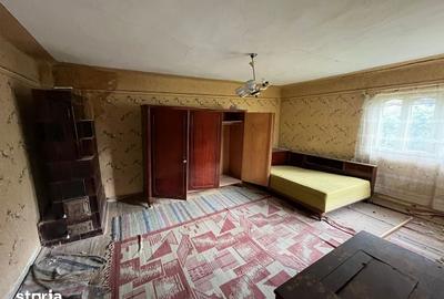 Casă cu 3 camere cu Teren 1773 Mp în Central - 4