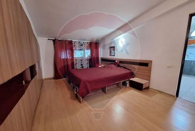 Apartament cu 3 camere de vanzare in Constanta -Km5 - 12