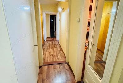 Apartament cu 3 camere decomandat în Piața Centrală - 5