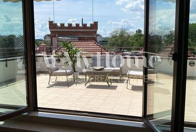 Penthouse superb, spatios cu 5 camere, mobilat partial, 3 parcari, terasa 157mp