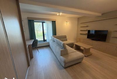 Garsonieră în Platou - 2