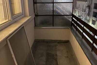 Garsonieră decomandată, mobilată în Calea Victoriei