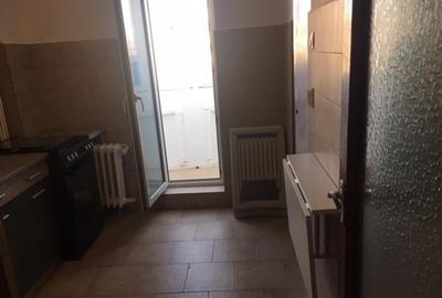 Garsonieră decomandată, mobilată în P-ța Muncii - 6