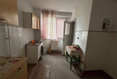 Apartament cu 3 camere semidecomandat în Hipodrom - 4
