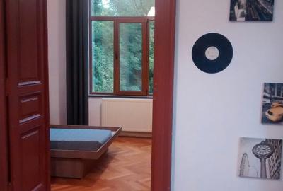 Apartament cu 2 camere semidecomandat în Coșbuc