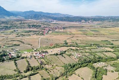 Teren intravilan, priveliste deosebita - 3