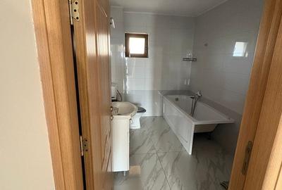 Casă cu 4 camere cu Teren 118 Mp în Lumina - 12
