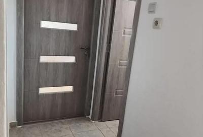 Apartament cu 2 camere decomandat în Caracal - 4