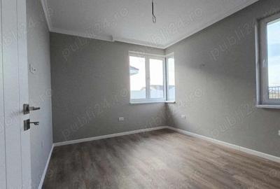 Casă cu 3 camere cu Teren 440 Mp în Nufărul - 15