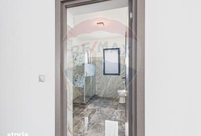 Casă cu 5 camere cu Teren 457 Mp în Vărăști - 6